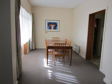 University House - ANU - Kempsey Accommodation 37