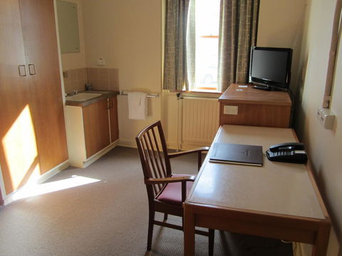 University House - ANU - Kempsey Accommodation 44
