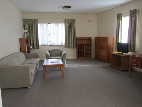 University House - ANU - Kempsey Accommodation 39