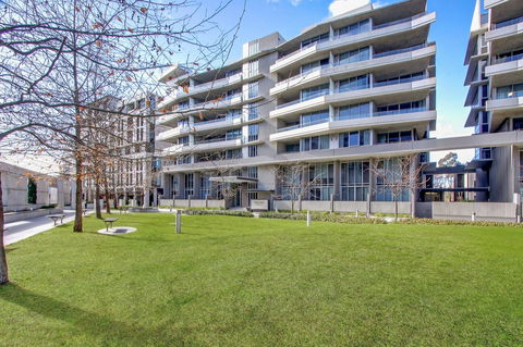 Realm Park 39 Barton ACT - Kempsey Accommodation 39