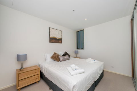 Manhattan 303 Canberra City ACT - Kempsey Accommodation 1