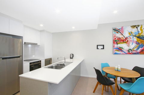 IQ Smart Apartments 704 Braddon ACT - Kempsey Accommodation 3
