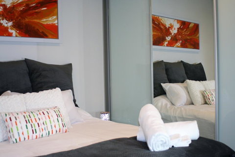 Modern Executive Apt@Barton*1BR*WiFi*Gym*Secure Parking*Canberra - Kempsey Accommodation 1