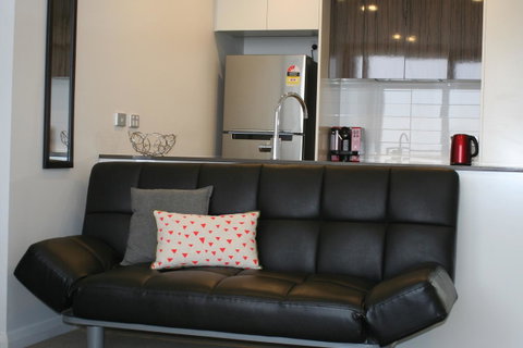 Modern Executive Apt@Barton*1BR*WiFi*Gym*Secure Parking*Canberra - Kempsey Accommodation 10