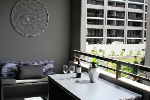 Modern Executive Apt@Barton*1BR*WiFi*Gym*Secure Parking*Canberra - Kempsey Accommodation 2