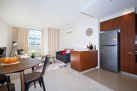 Spacious 1BR Stylish New Acton Apartment +Parking - Kempsey Accommodation 5
