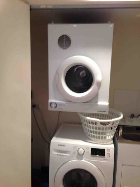 Spacious 1BR Stylish New Acton Apartment +Parking - Kempsey Accommodation 24