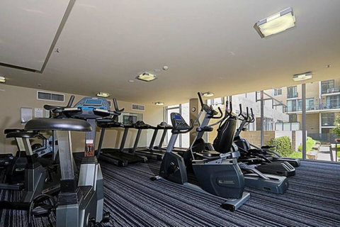 Spacious 1BR Stylish New Acton Apartment +Parking - Kempsey Accommodation 19
