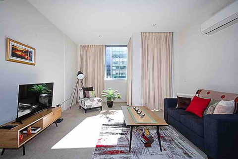 Spacious 1BR Stylish New Acton Apartment +Parking - Kempsey Accommodation 20