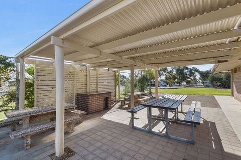 Port Broughton Tourist Park - Kempsey Accommodation 5