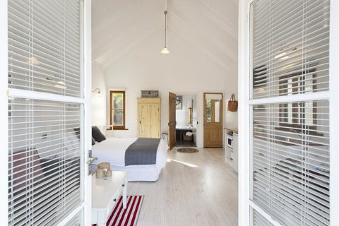 Beach Huts Middleton - Kempsey Accommodation 24