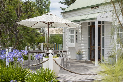 Beach Huts Middleton - Kempsey Accommodation 14