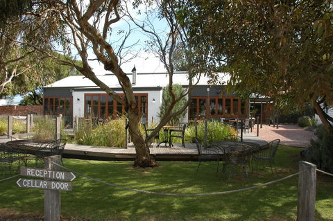 Beach Huts Middleton - Kempsey Accommodation 35