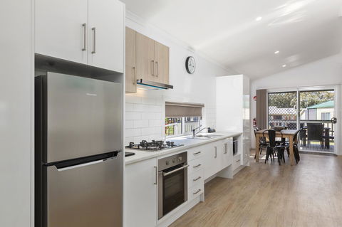 Victor Harbor Holiday Park - Kempsey Accommodation 16