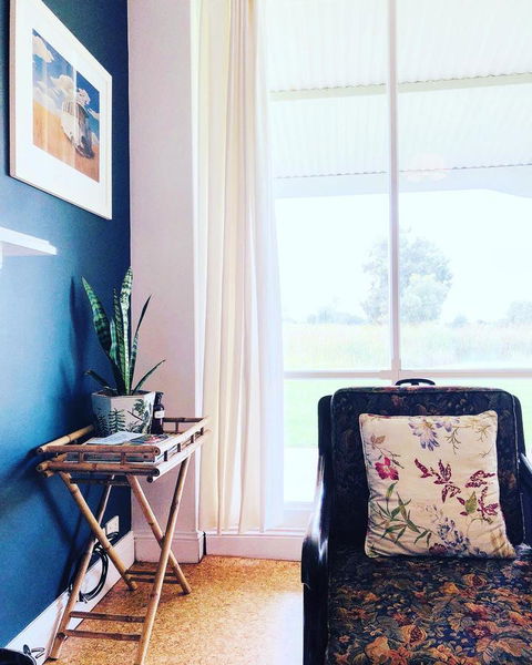 The Lake House Retreat - Kempsey Accommodation 4
