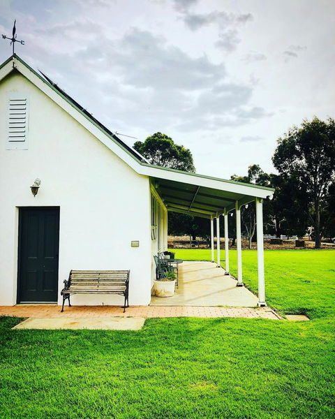The Lake House Retreat - Kempsey Accommodation 25