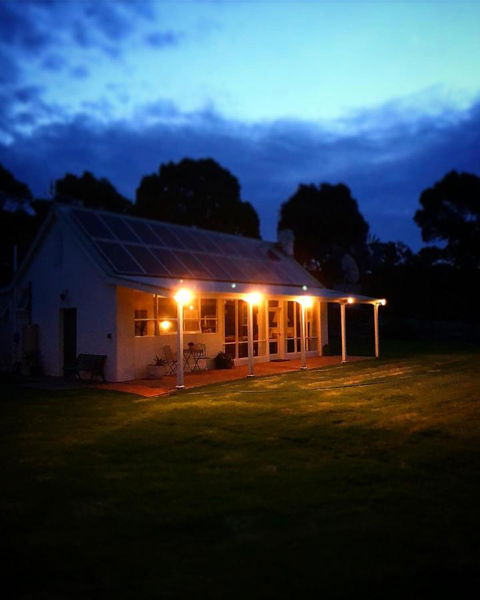 The Lake House Retreat - Kempsey Accommodation 23