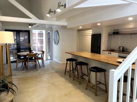 The Loft - Beautiful Central Barossa Apartment - Kempsey Accommodation 4