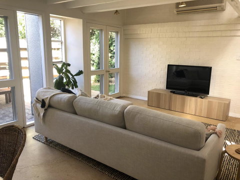 The Loft - Beautiful Central Barossa Apartment - Kempsey Accommodation 1