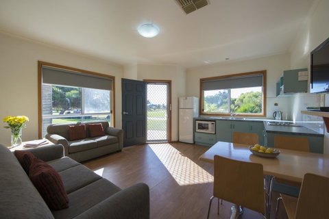 The Retreat West Beach Parks - Kempsey Accommodation 23