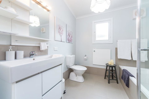 McLaren Vale Getaway - Kempsey Accommodation 6