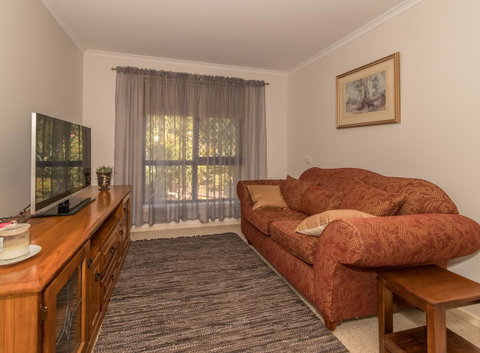 Tanunda\'s Magpie House - Kempsey Accommodation 9