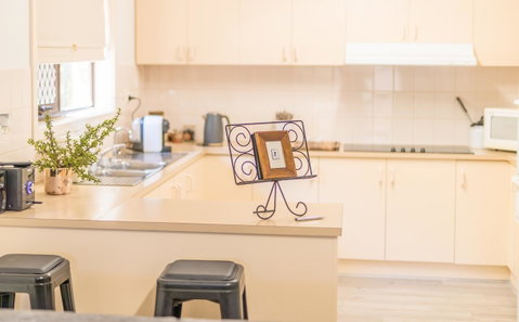 Tanunda\'s Magpie House - Kempsey Accommodation 11