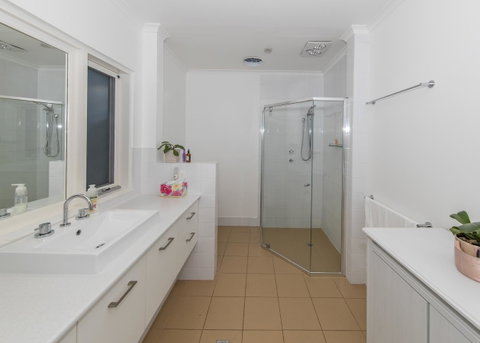 The Tudor House - Kempsey Accommodation 16