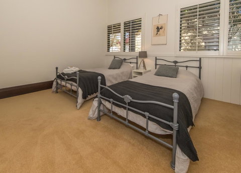 The Tudor House - Kempsey Accommodation 14