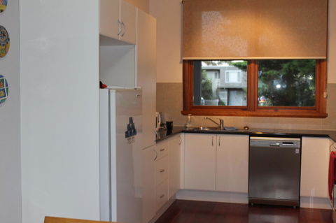 \'Point Break\' Your Waterfront Break At The Point - Kempsey Accommodation 8