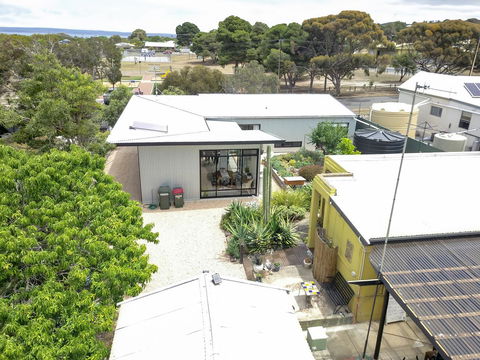 Sinclair Eco House - Kempsey Accommodation 5