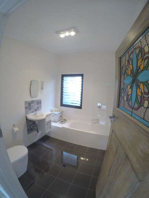Sinclair Eco House - Kempsey Accommodation 7