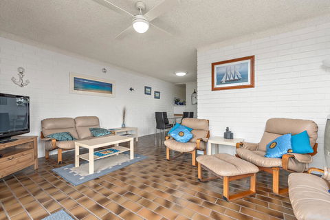 Sun & Surf Aldinga Beach Apartment - Kempsey Accommodation 2