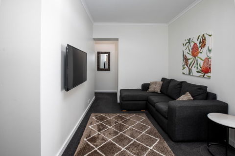 Bay 10 - Suites And Apartments - Kempsey Accommodation 2
