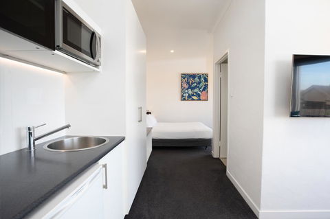Bay 10 - Suites And Apartments - Kempsey Accommodation 1