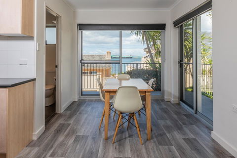 Bay 10 - Suites And Apartments - Kempsey Accommodation 12