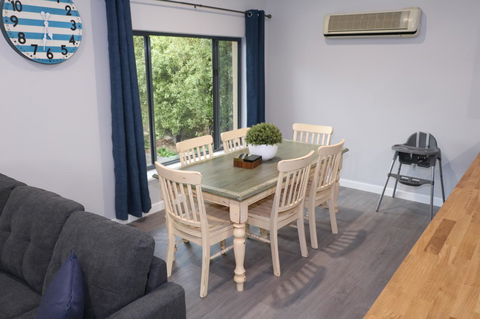 The Purple Door On Seaview - Kempsey Accommodation 5