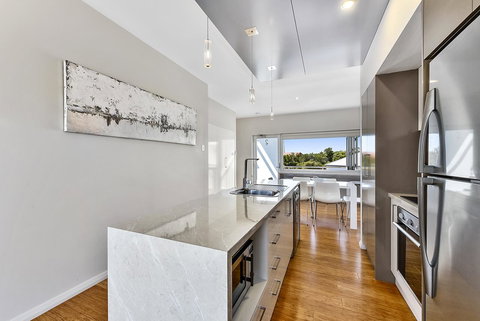 Aloha Waterfront Properties - Kempsey Accommodation 25