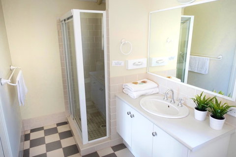 SkyView Villa - Kempsey Accommodation 18