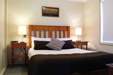 SkyView Villa - Kempsey Accommodation 5