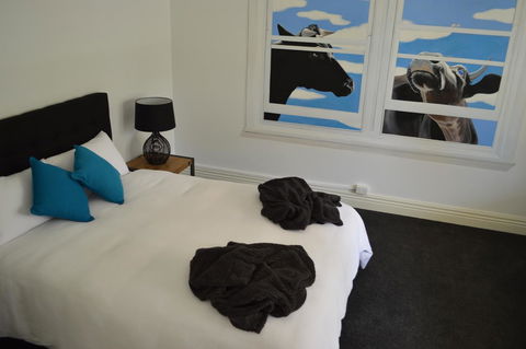 Two Cow Cottage Bed & Breakfast - Kempsey Accommodation 23