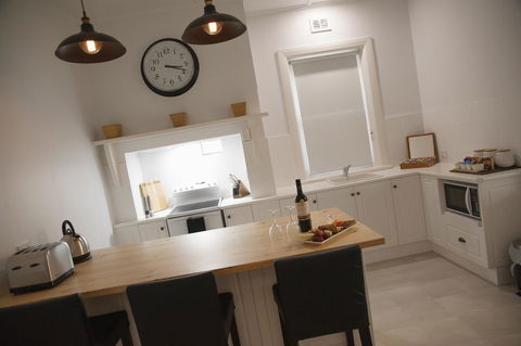 Two Cow Cottage Bed & Breakfast - Kempsey Accommodation 33