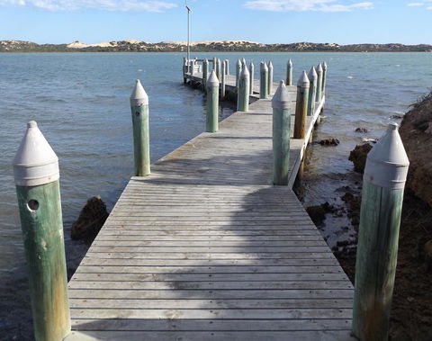 Coorong Waterfront Retreat - Kempsey Accommodation 33