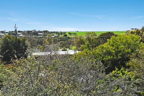 Port Of Call - Port Willunga - C21 SouthCoast Holidays - Kempsey Accommodation 6