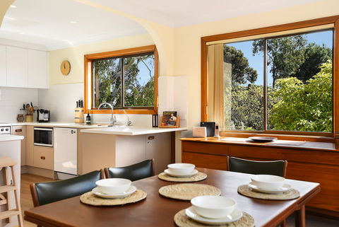 Port Of Call - Port Willunga - C21 SouthCoast Holidays - Kempsey Accommodation 11