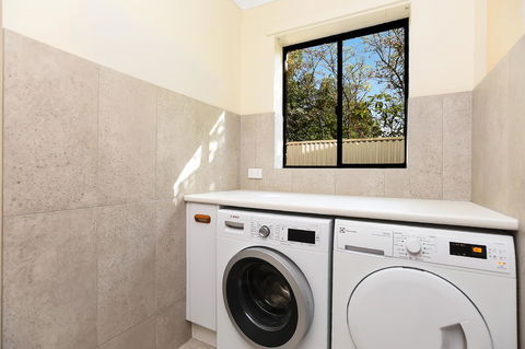 Port Of Call - Port Willunga - C21 SouthCoast Holidays - Kempsey Accommodation 19