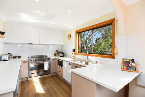Port Of Call - Port Willunga - C21 SouthCoast Holidays - Kempsey Accommodation 9