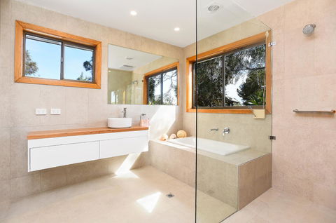 Port Of Call - Port Willunga - C21 SouthCoast Holidays - Kempsey Accommodation 14