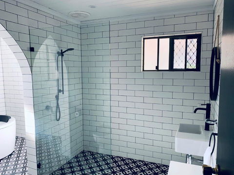 The Manor Basket Range - Kempsey Accommodation 10