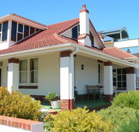 Brighton Beach House - Kempsey Accommodation